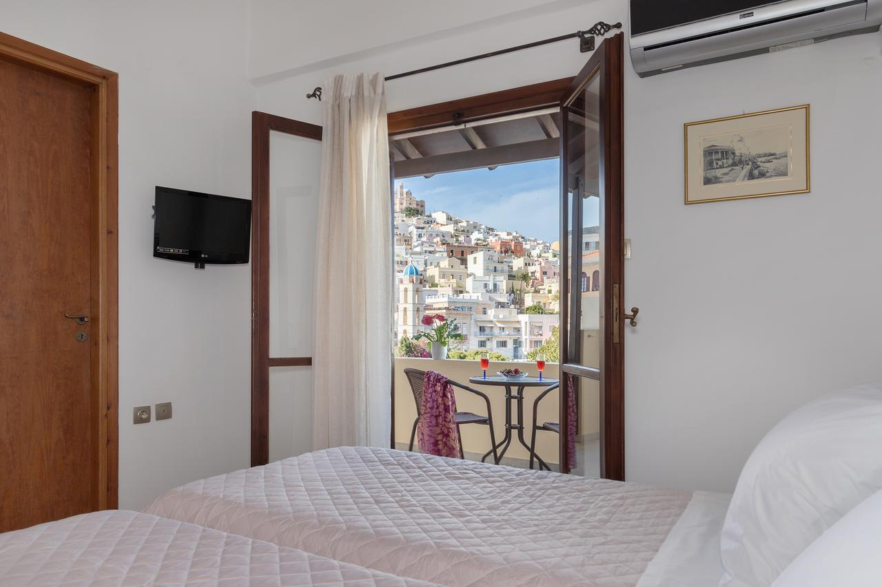 Iliada Hotel Ermúpoli Kültér fotó