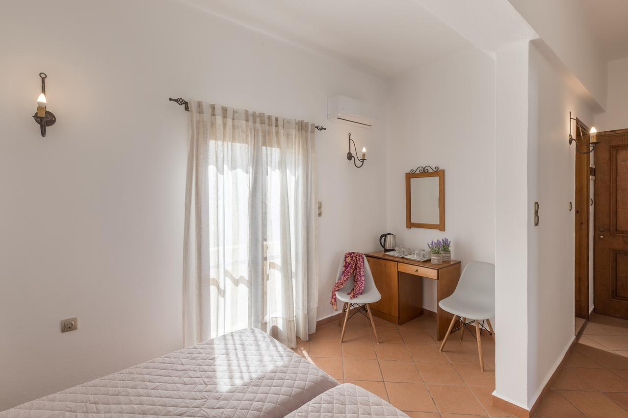 Iliada Hotel Ermúpoli Kültér fotó