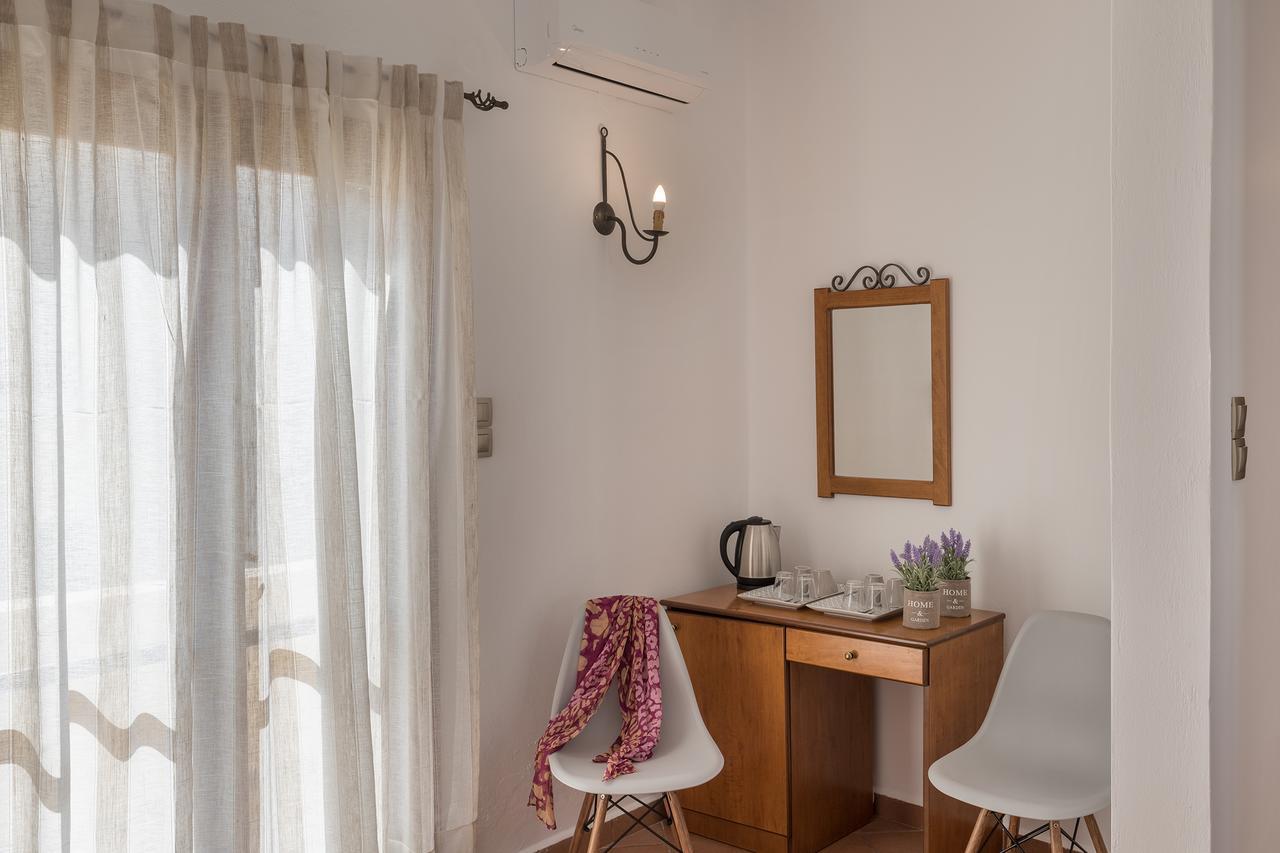 Iliada Hotel Ermúpoli Kültér fotó