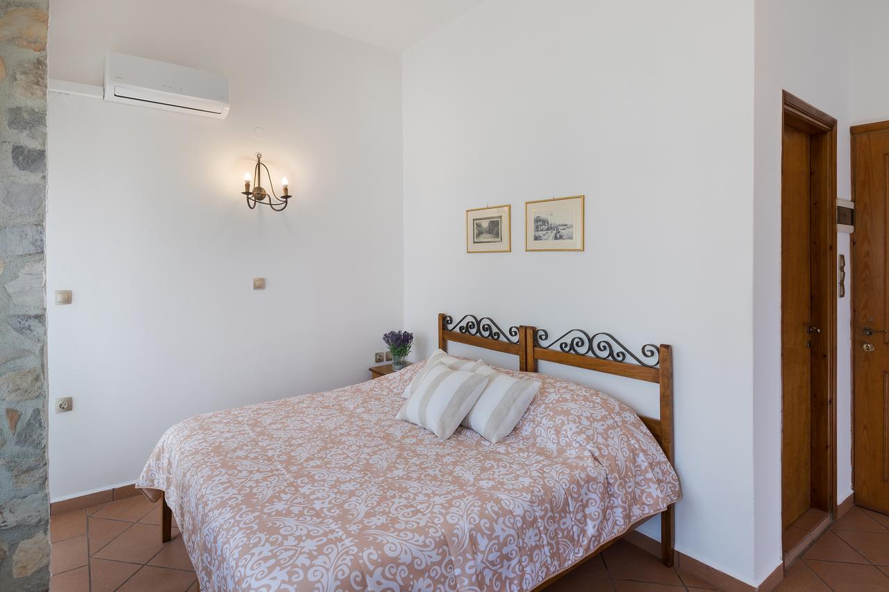 Iliada Hotel Ermúpoli Kültér fotó