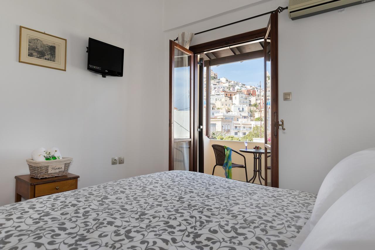 Iliada Hotel Ermúpoli Kültér fotó
